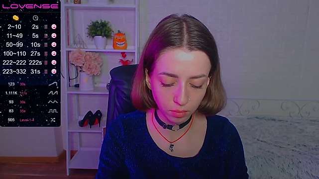 Mia_____ naked stripping on cam for live sex video chat