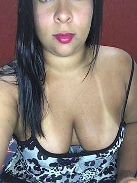 SraYpsilone naked stripping on cam for live sex video chat