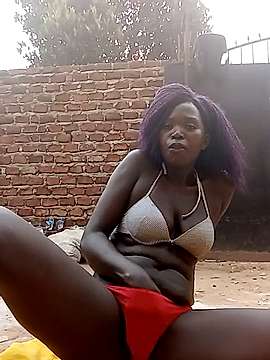 Humble-pie naked stripping on cam for live sex video chat