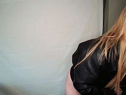 alluring_ALICE@xh naked stripping on cam for live sex video chat