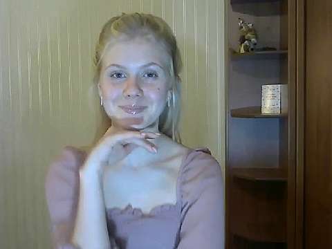 Anastelisa naked stripping on cam for live sex video chat