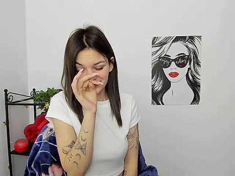 Darling-Ginger naked stripping on cam for live sex video chat