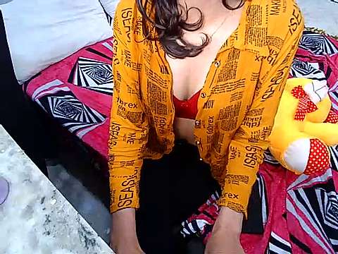 RiyaQueen1 naked stripping on cam for live sex video chat