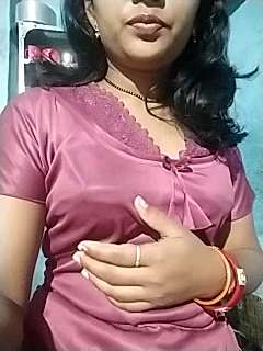 Begum-noor naked stripping on cam for live sex video chat