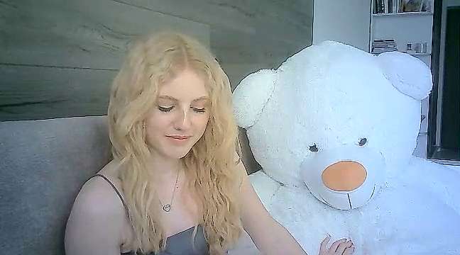 Kittie_Anny naked stripping on cam for live sex video chat