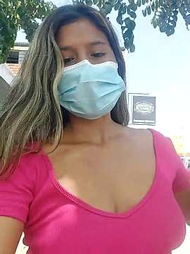 noemi1999 naked stripping on cam for live sex video chat