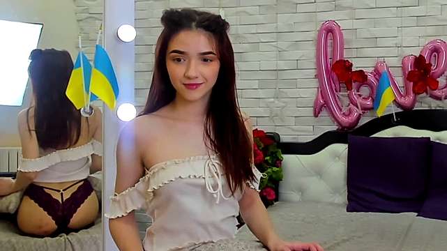 Yummy_Cat naked stripping on cam for live sex video chat