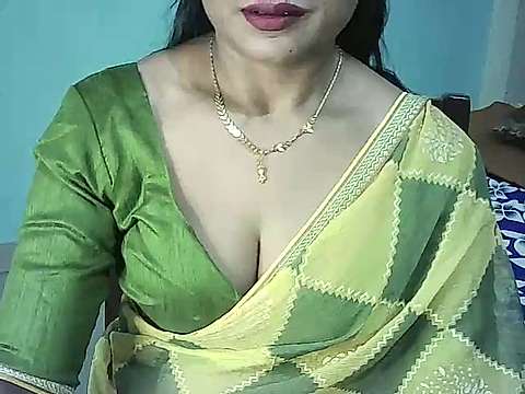 BongBeautyy naked stripping on cam for live sex video chat