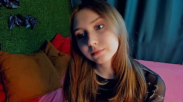EmmaBosse naked stripping on cam for live sex video chat