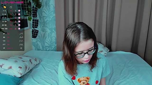 EvaWatts naked stripping on cam for live sex video chat