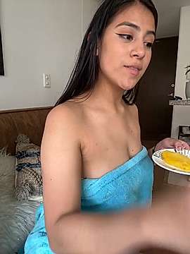 miss-madie naked stripping on cam for live sex video chat