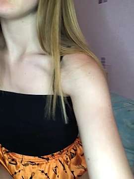 Ketrin-vi naked stripping on cam for live sex video chat