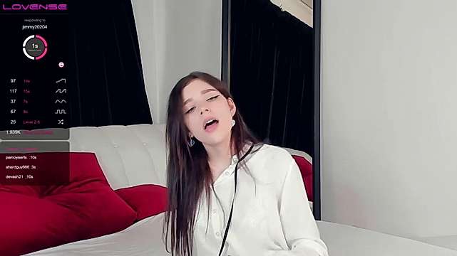 AariaaaDox naked stripping on cam for live sex video chat