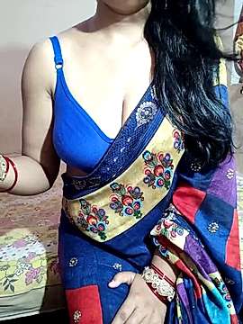 Geeta_Husewife naked stripping on cam for live sex video chat