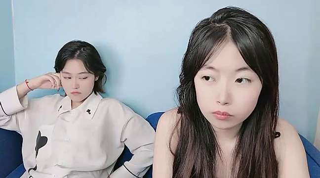 XiaoJingYa naked stripping on cam for live sex video chat