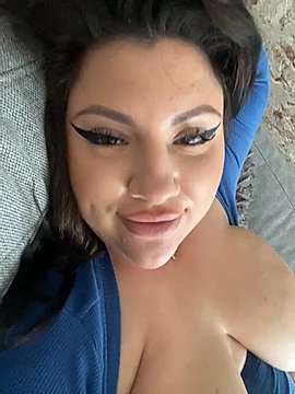 CurvyKimmy1 naked stripping on cam for live sex video chat