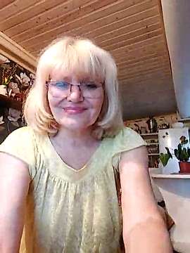 IrmaRose naked stripping on cam for live sex video chat