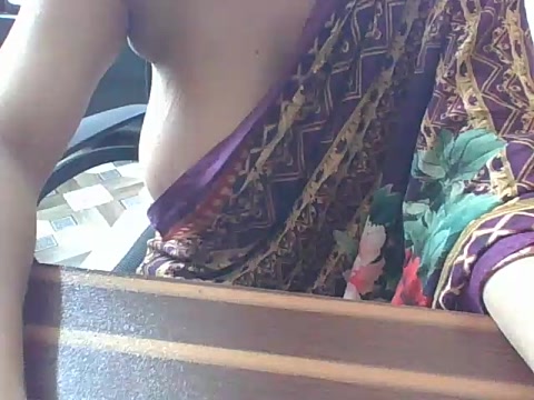 QueenLove5 naked stripping on cam for live sex video chat