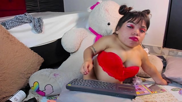 Stayce_thompson naked stripping on cam for live sex video chat