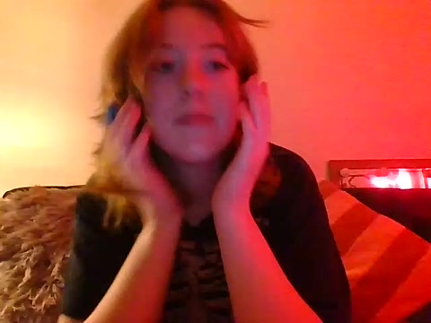 edgybutsoft naked stripping on cam for live sex video chat