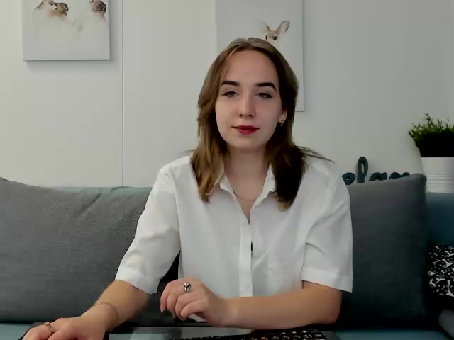 Karol-Lina naked stripping on cam for live sex video chat