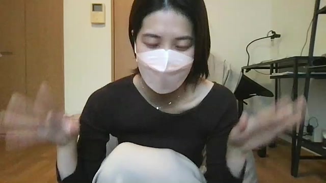 Moe_Moe naked stripping on cam for live sex video chat