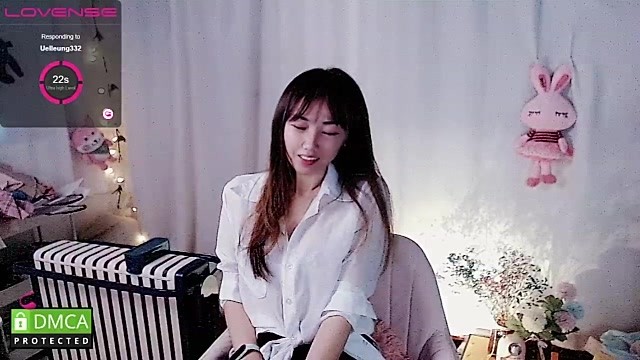 ND520 naked stripping on cam for live sex video chat