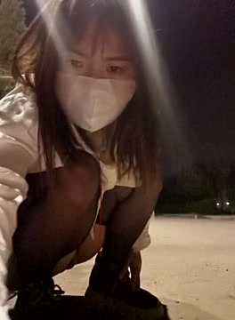 happy-tingting naked stripping on cam for live sex video chat