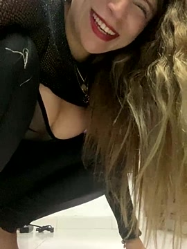 sahorix1 naked stripping on cam for live sex video chat