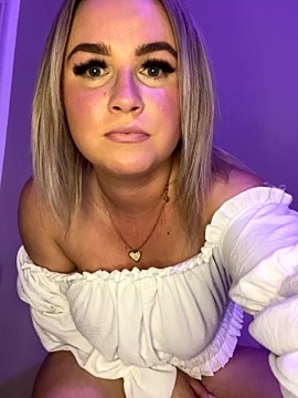 Mgrandexxx naked stripping on cam for live sex video chat