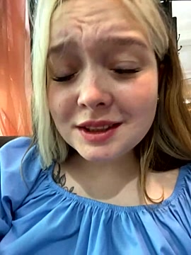 SofiaAdams naked stripping on cam for live sex video chat