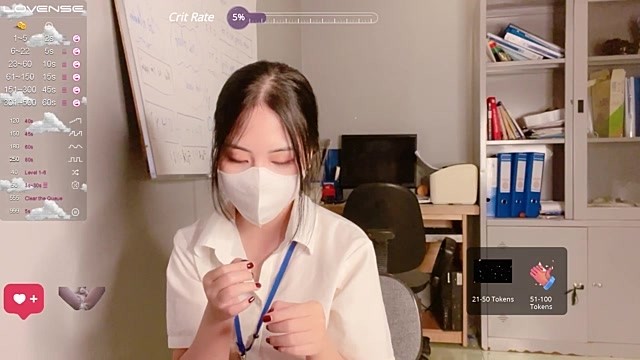 Chiki_Office naked stripping on cam for live sex video chat