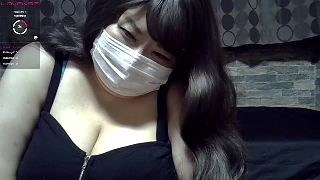 chu_suzutan naked stripping on cam for live sex video chat