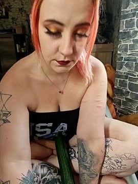 Curvygirl_696 naked stripping on cam for live sex video chat