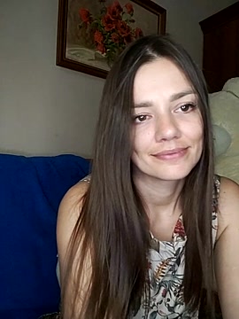 KrissSexi naked stripping on cam for live sex video chat