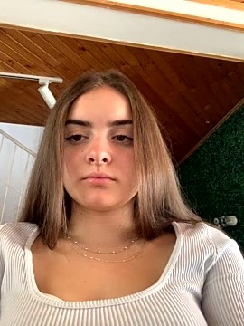 Linda1pink naked stripping on cam for live sex video chat