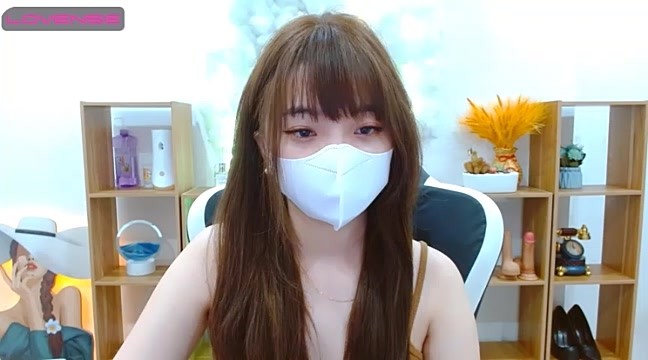 littlecn naked stripping on cam for live sex video chat