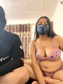 lustyyCouple naked stripping on cam for live sex video chat