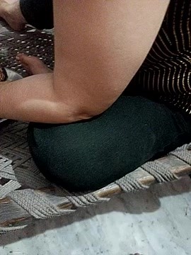 Nishu_DamnSexy naked stripping on cam for live sex video chat