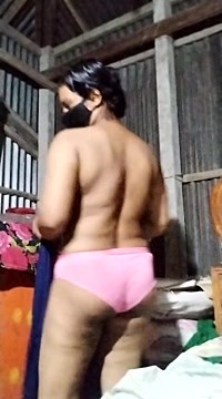 Ritusri_Dotta naked stripping on cam for live sex video chat
