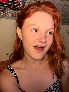 Sweet___cheeks naked stripping on cam for live sex video chat