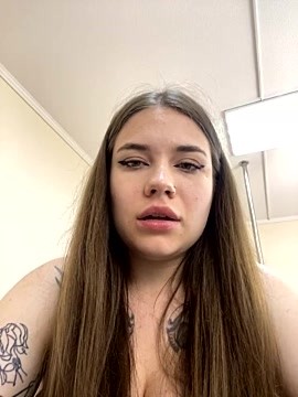 Vikki_toriya naked stripping on cam for live sex video chat
