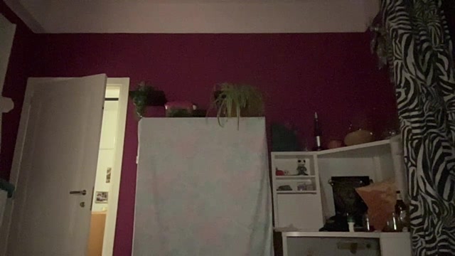xMistyx naked stripping on cam for live sex video chat