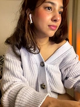 xSelena naked stripping on cam for live sex video chat