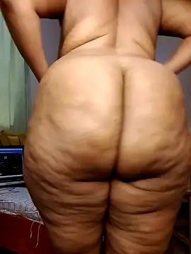 Bbwbrownskin_ebony naked stripping on cam for live sex video chat