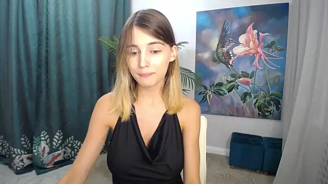 RedLipse naked stripping on cam for live sex video chat