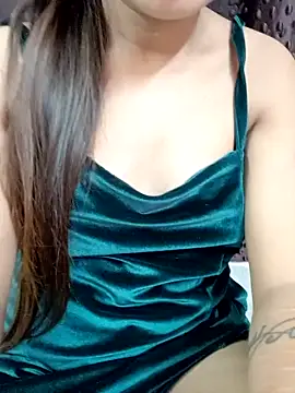 Roshni_98 naked stripping on cam for live sex video chat