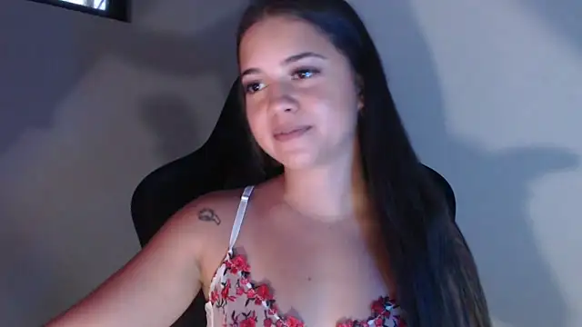 valencute06 naked stripping on cam for live sex video chat