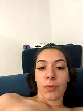 vanesakim naked stripping on cam for live sex video chat