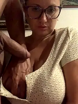 YoSoyAlexa naked stripping on cam for live sex video chat